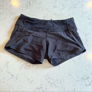 Black Lululemon Speed Up 4” Short